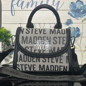 STEVE MADDEN Monochrome Logo Crossbody Bag